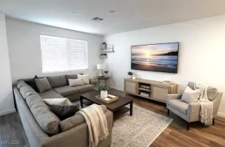 Photo #1: 2744591 Listing 