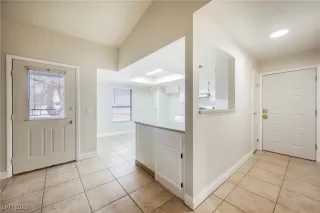 Photo #2: 2744621 Listing 