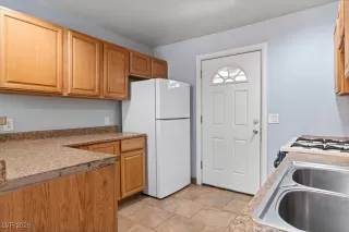 Photo #5: 2744670 Listing 