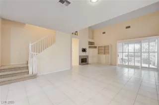 Photo #3: 2744672 Listing