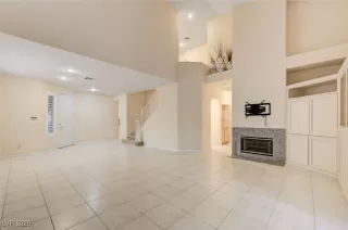 Photo #4: 2744672 Listing