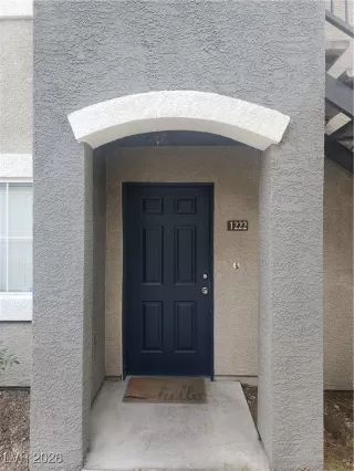 Photo #1: 2744686 Listing