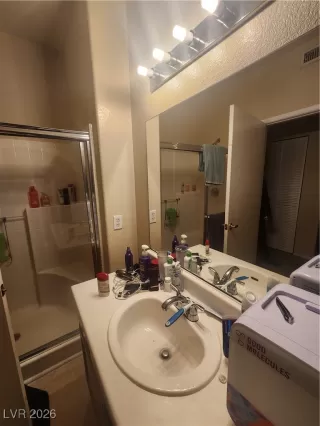 Photo #6: 2744686 Listing