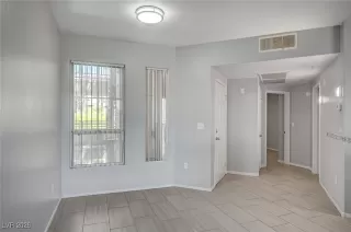 Photo #6: 2744694 Listing