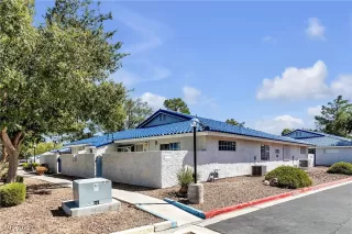 Photo #2: 2744695 Listing 