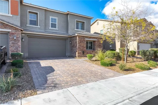 MLS: 2744726 Condo For Sale