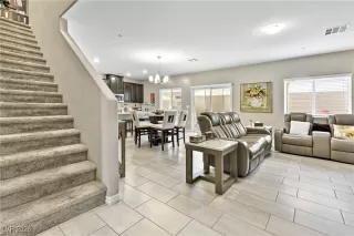 Photo #2: 2744726 Listing 