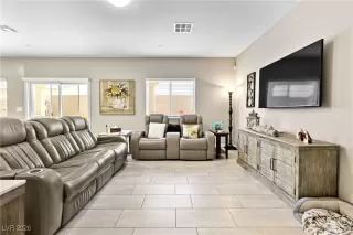 Photo #3: 2744726 Listing 