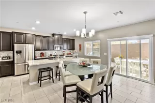 Photo #6: 2744726 Listing 