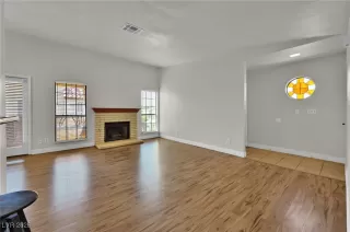 Photo #3: 2744736 Listing 