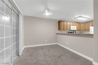 Photo #4: 2744775 Listing