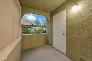 Photo #6: 2744775 Listing