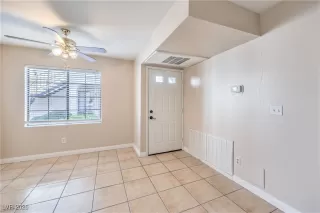 Photo #2: 2744781 Listing 