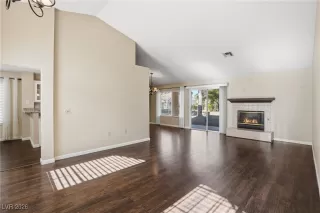 Photo #3: 2744818 Listing 