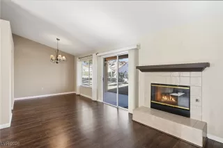 Photo #4: 2744818 Listing 