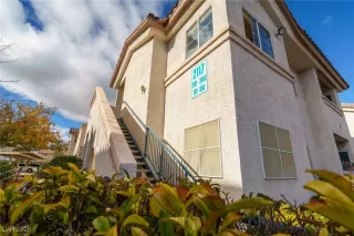 Photo #1: 2744820 Listing 