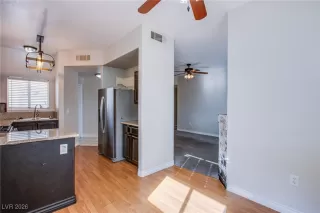 Photo #5: 2744820 Listing 