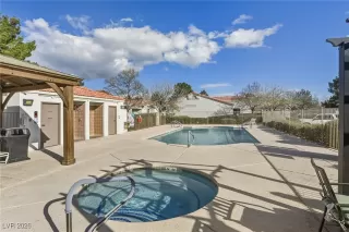 Photo #3: 2744851 Listing 