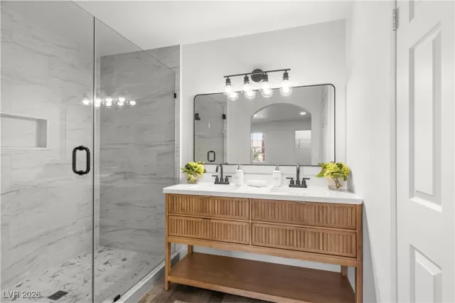 MLS: 2744872 Condo For Sale