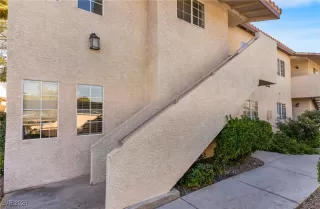 Photo #3: 2744872 Listing 