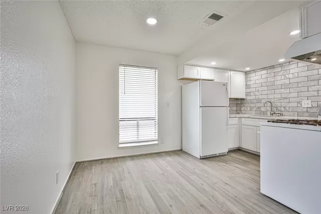 MLS: 2744879 Condo For Sale