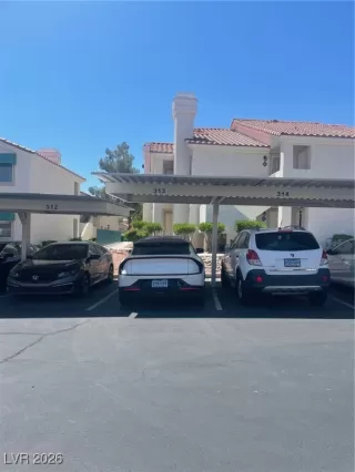 Photo #2: 2744948 Listing 