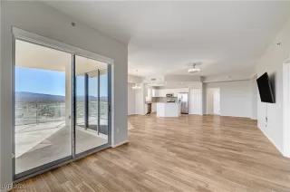 Photo #3: 2744960 Listing 