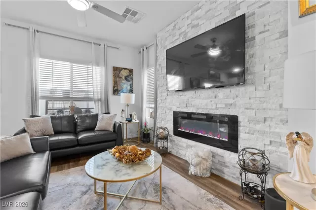 MLS: 2744961 Condo For Sale