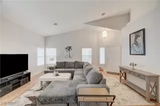 Photo #6: 2744985 Listing 