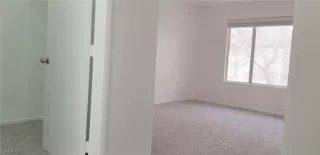 Photo #6: 2745003 Listing