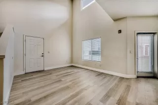 Photo #3: 2745018 Listing 