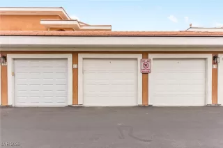 Photo #4: 2745020 Listing