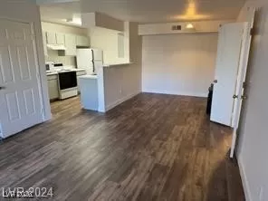 Photo #2: 2745052 Listing 