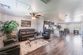 Photo #1: 2745054 Listing 