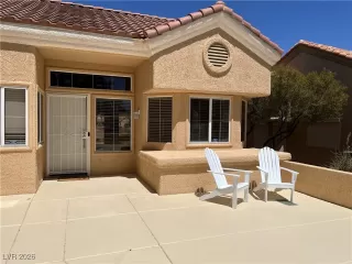 Photo #1: 2745087 Listing 