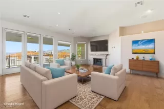 Photo #3: 2745092 Listing 