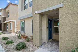 Photo #1: 2745123 Listing 