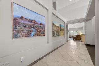 Photo #5: 2745128 Listing 