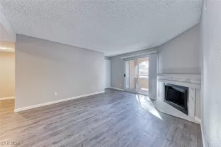 Photo #4: 2745149 Listing 