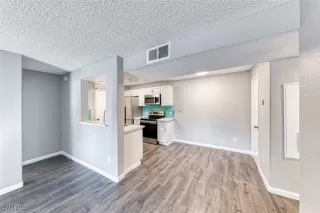 Photo #6: 2745149 Listing 