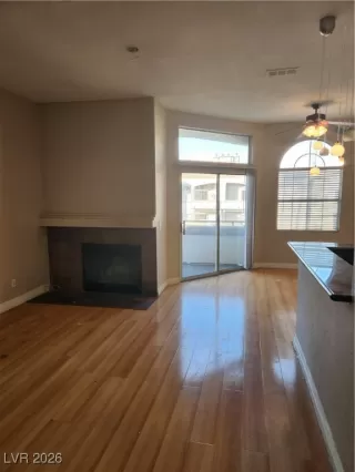 Photo #4: 2745151 Listing 