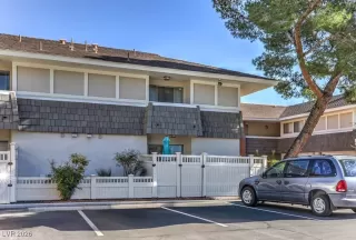 Photo #2: 2745153 Listing 