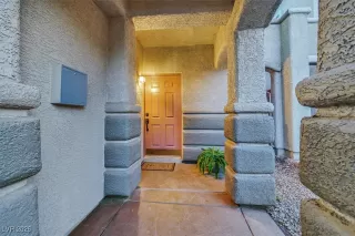 Photo #1: 2745159 Listing 