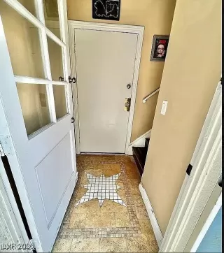 Photo #2: 2745162 Listing