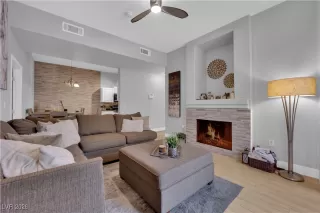 Photo #3: 2745186 Listing 