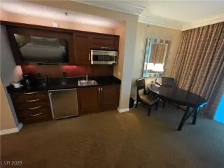 Photo #6: 2745217 Listing 