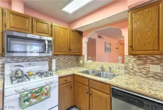 Photo #3: 2745293 Listing 