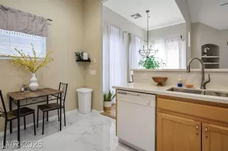 Photo #6: 2745301 Listing 