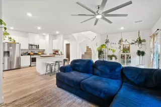 Photo #6: 2745355 Listing 