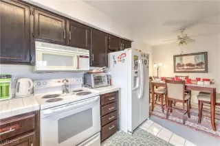 Photo #5: 2745368 Listing